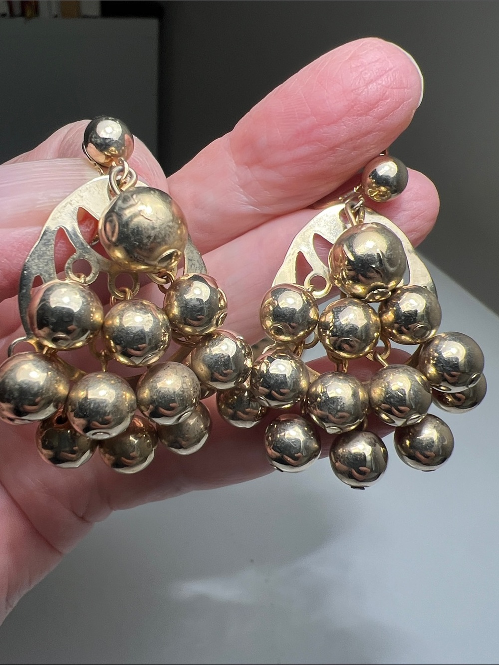 Gold-Tone Chandelier Cluster Ball Drop Earrings - Screw Back - Vintage Estate